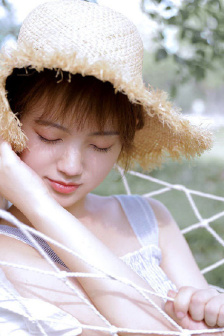 滴着奶水的女人hd在线